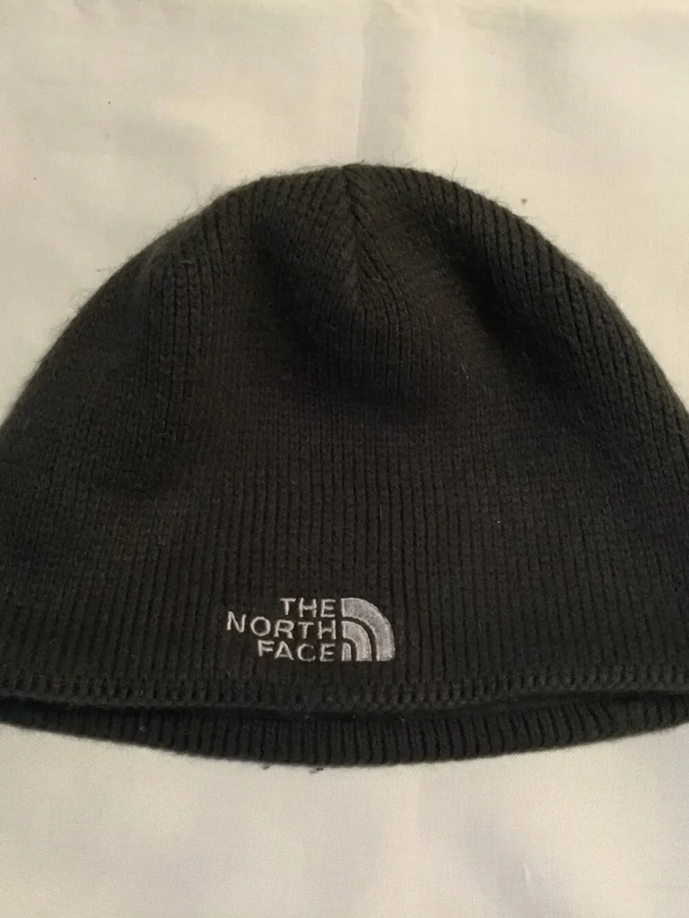 The North Face Beanie Gray Knit Fleece Lined Embroidered Logo Winter Hat Adult